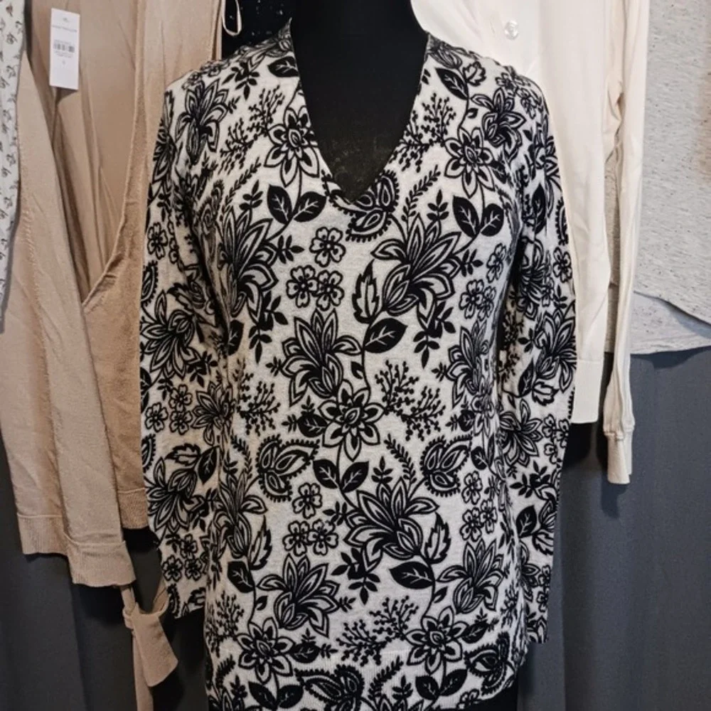 NWT Loft 7 pc Floral Cottagecore tank top Blouse knit wrap Top Small‎